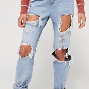 BDG High-Waisted Mom Jean - Destroyed Light Wash